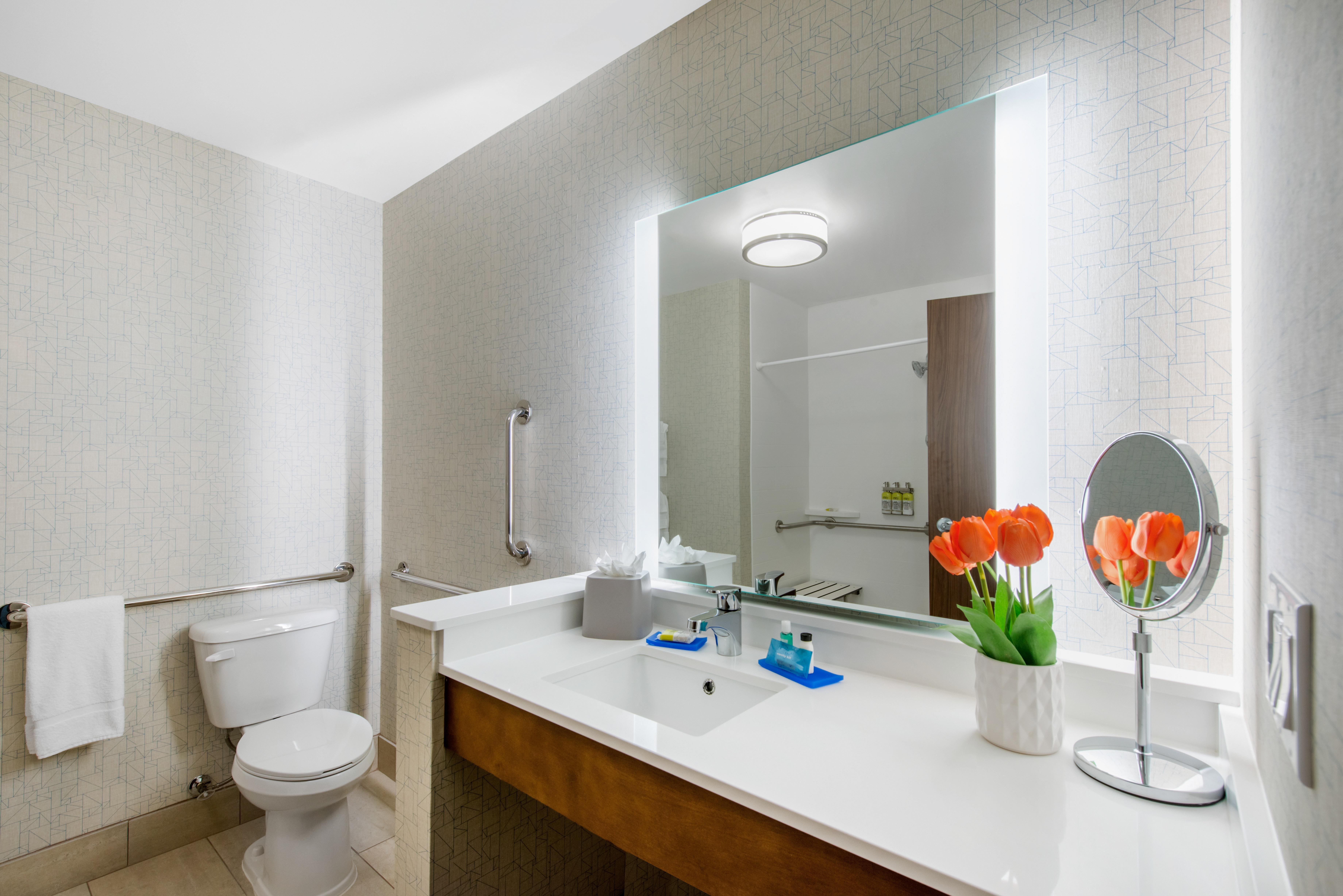 Holiday Inn Express & Suites - Ruskin By Ihg Exterior photo