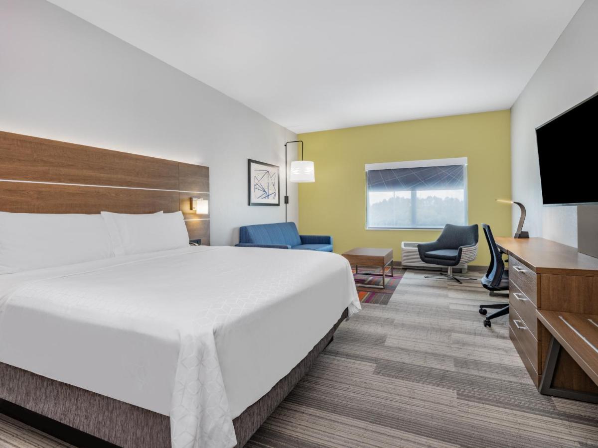 Holiday Inn Express & Suites - Ruskin By Ihg Exterior photo