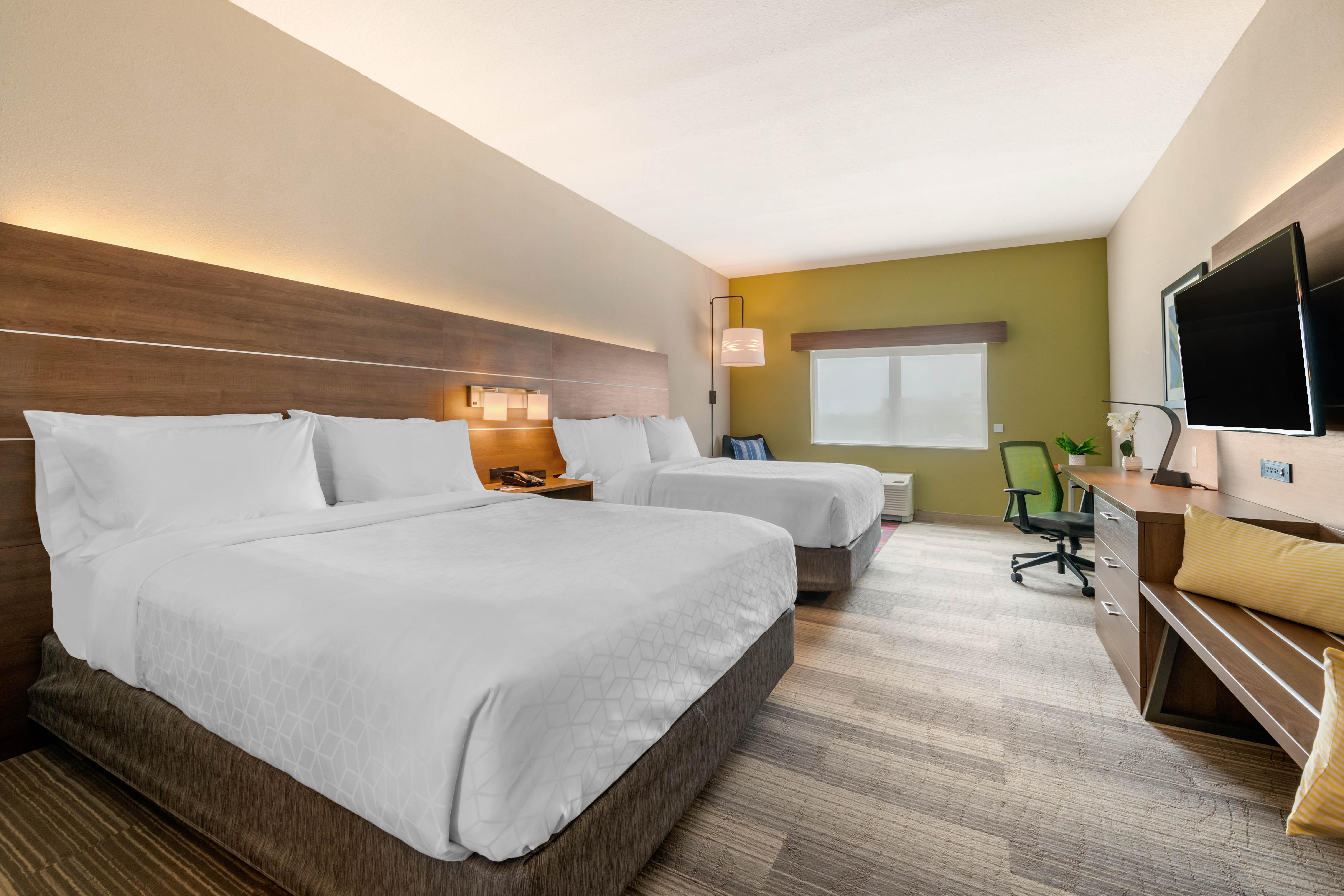 Holiday Inn Express & Suites - Ruskin By Ihg Exterior photo
