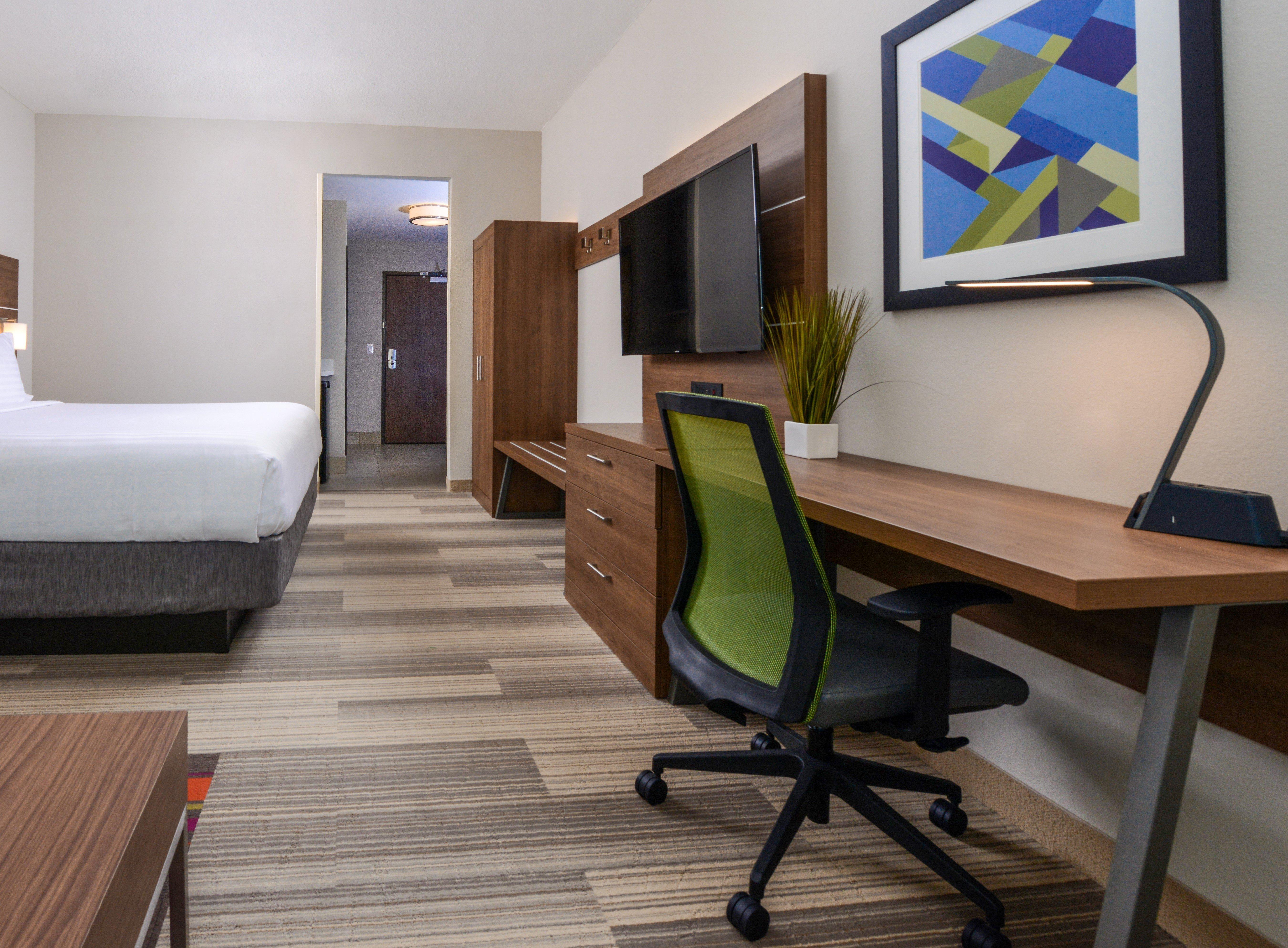 Holiday Inn Express & Suites - Ruskin By Ihg Exterior photo