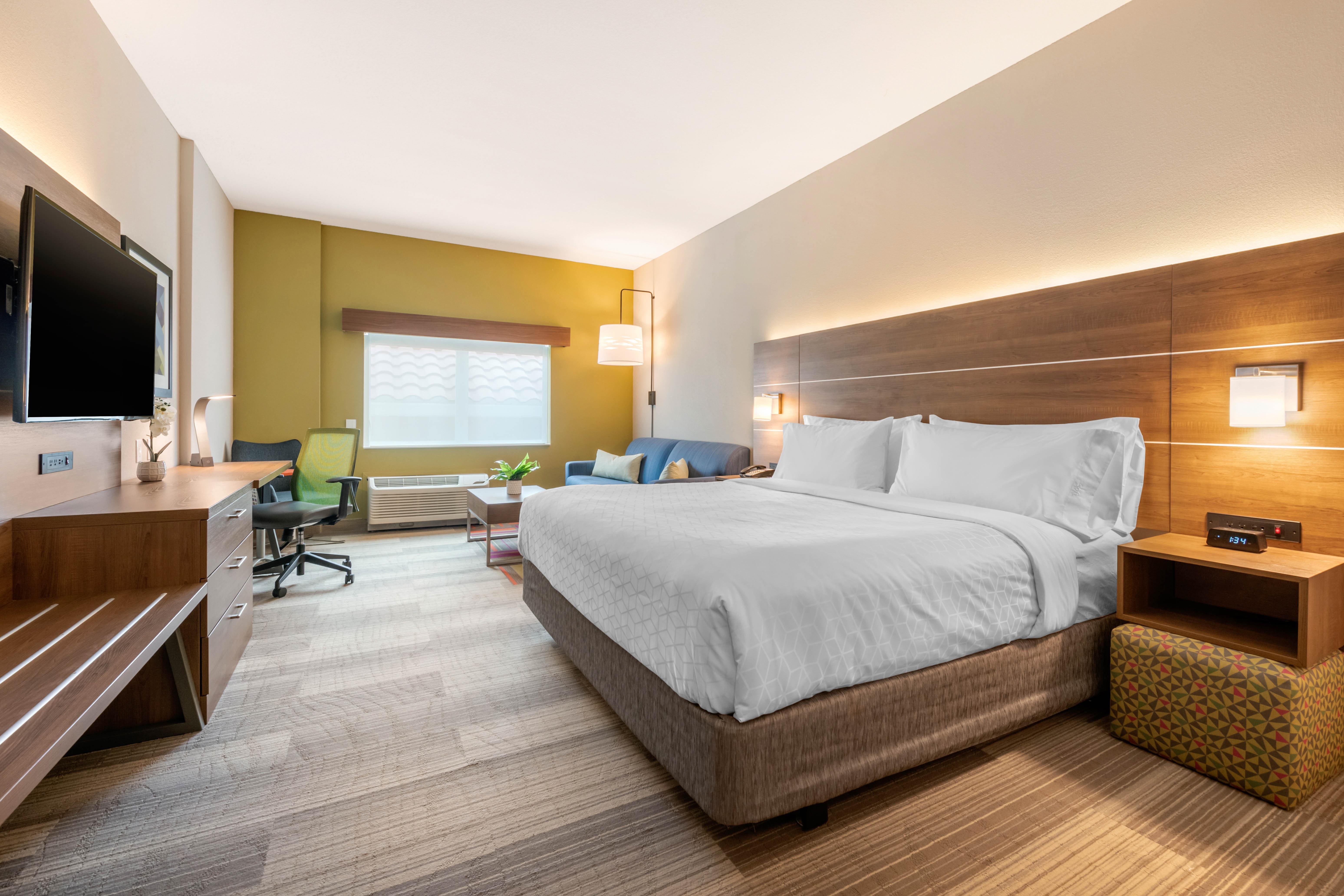 Holiday Inn Express & Suites - Ruskin By Ihg Exterior photo